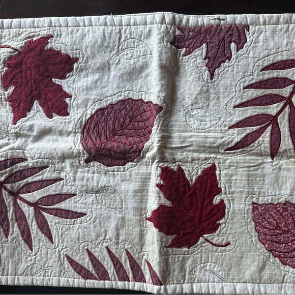 Fall Harvest theme, (4) Placemats and (4) Coordinating Napkins - Picture 6 of 10